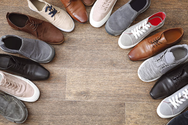 Бирају момке по обући